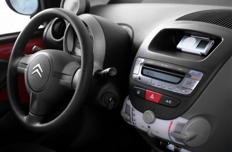  Citroen C1 2001 года  (фото 60 из 74)